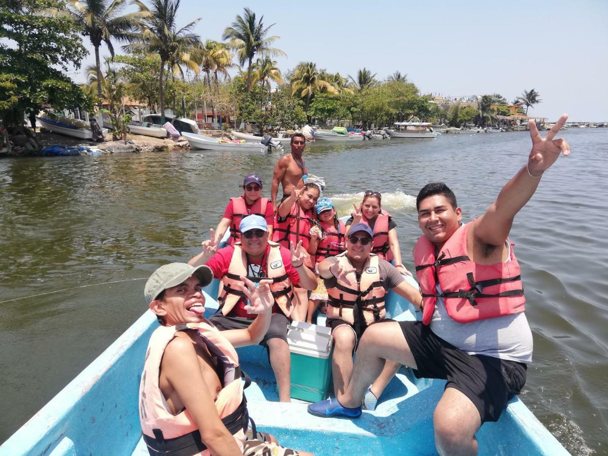 Playa Chachalacas Hotel Villa Maran Chachalacas Ambiente Familiar المظهر الخارجي الصورة